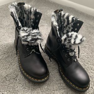 Doc Martens Fur Lined Boots women’s size 9